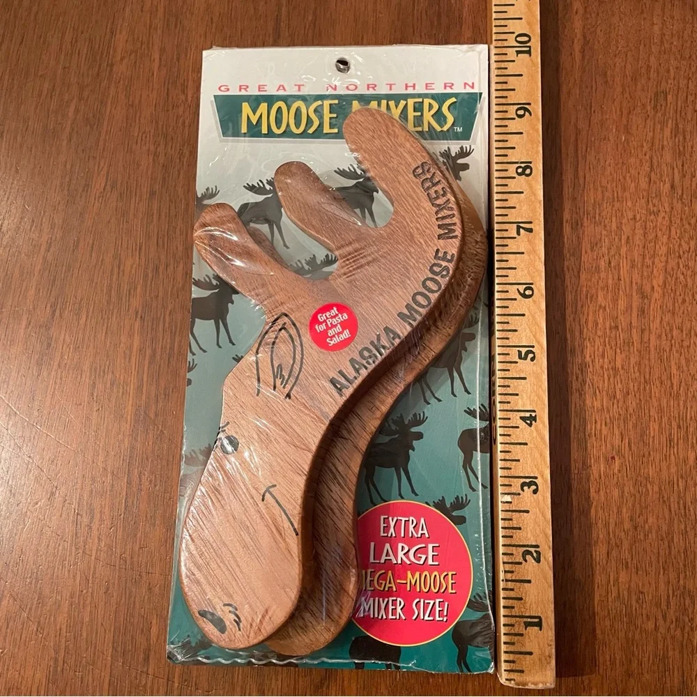 Great Northern Products Wooden Moose Mixers NWT Toss Salad Pasta Laser Engraved